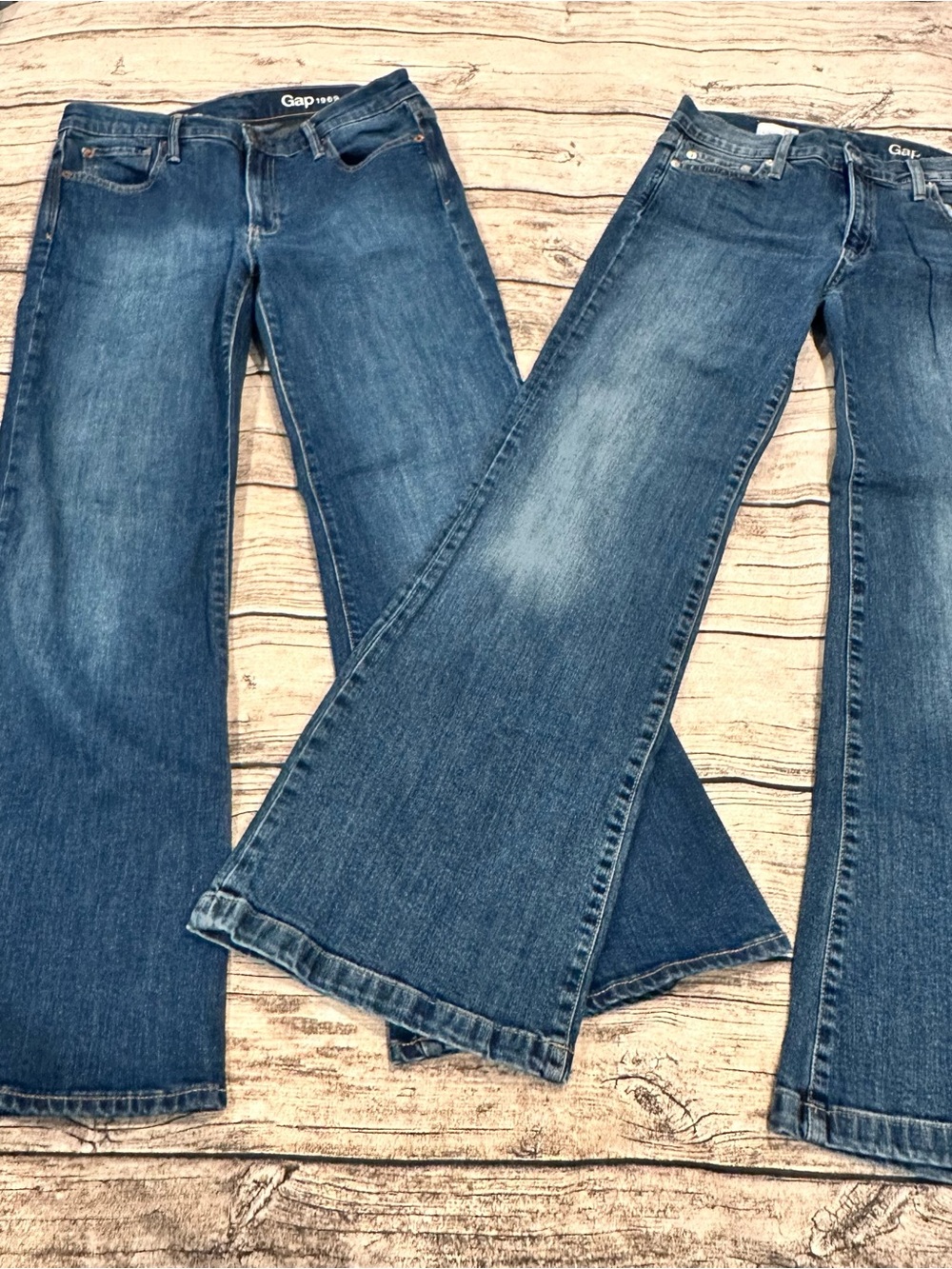 Lot of 2 Pairs of Gap Authentic Flare Jeans in Medium Blue Both Size 29 Short